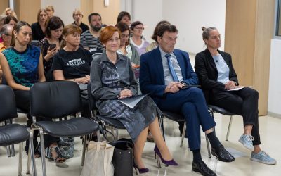 V NMSB 2025 spodbujamo k vsakodnevnemu 10-minutnemu branju
