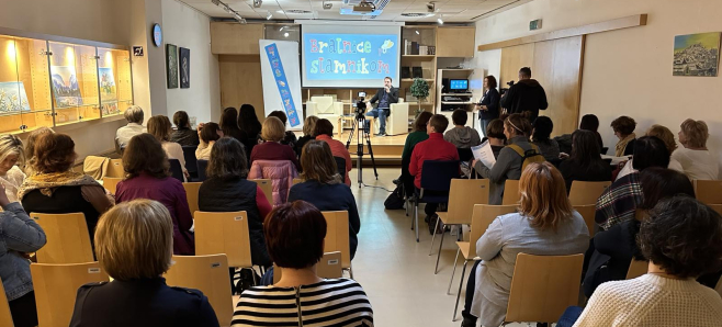 Strokovno srečanje S knjigo v druge svetove